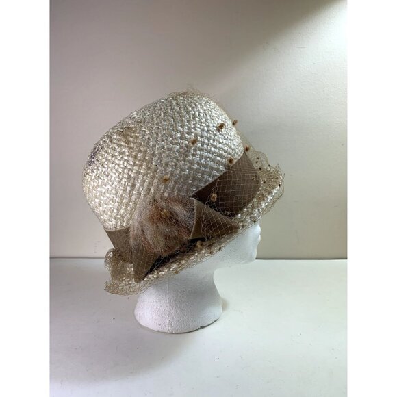 Vintage Women's Straw Hat with Net and Velvet Hat Band 1940s - Picture 4 of 9